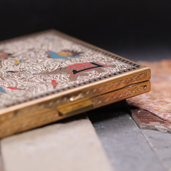 Vintage 1950s Volupte Powder Compact – Exotic Animal & Gold Foliate Design - Picture 14 of 14